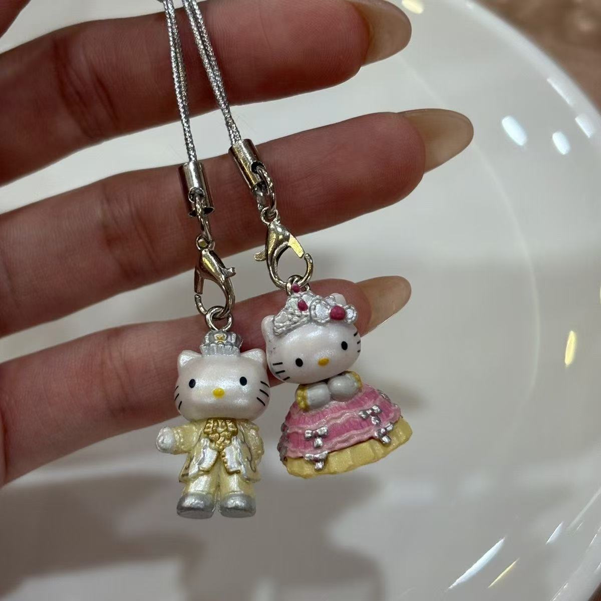 Kawaii Hello Kitty Wedding Dre – Event Suppliers recenzja i cena