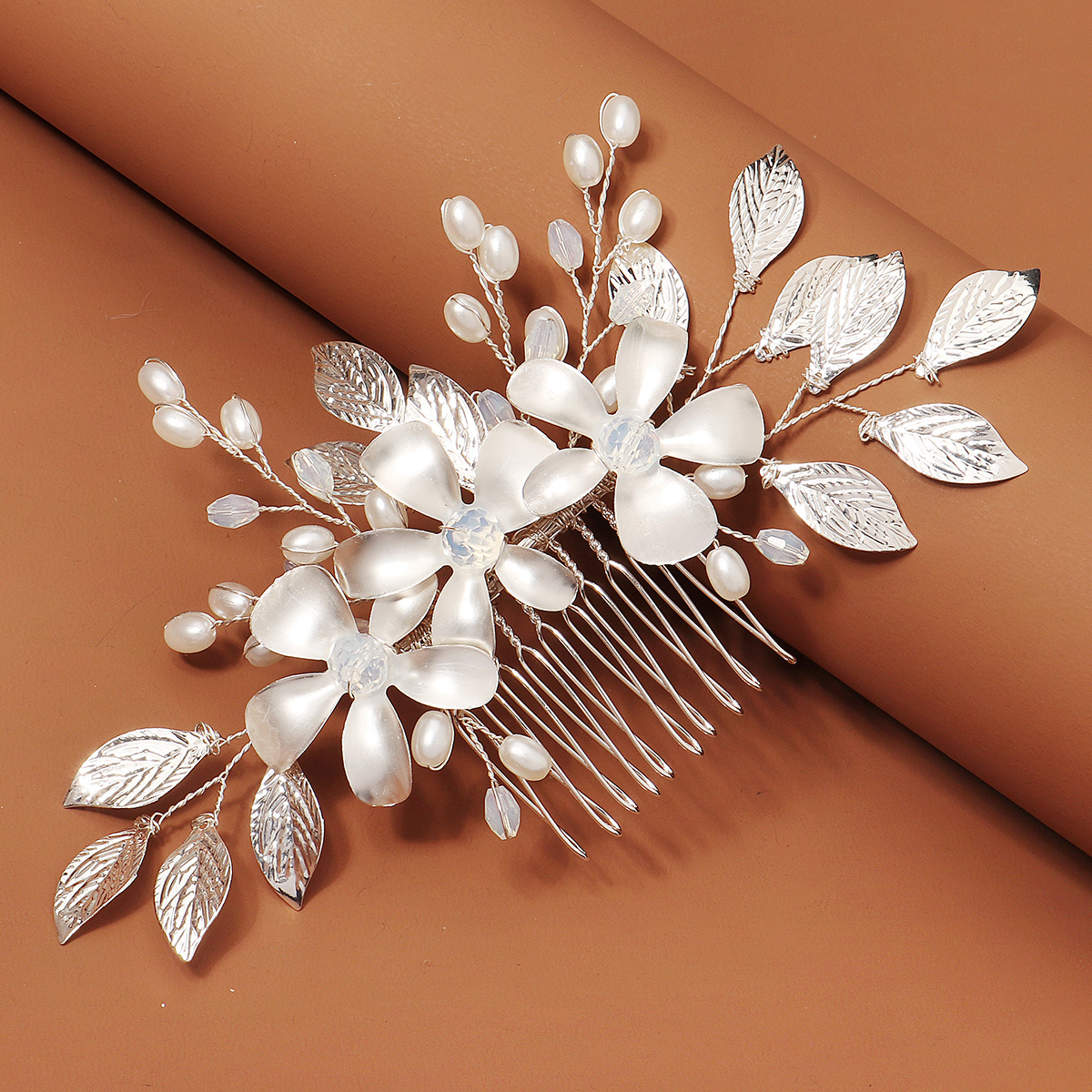 Sliver Luxurious Floral Metal  – Event Suppliers recenzja i cena