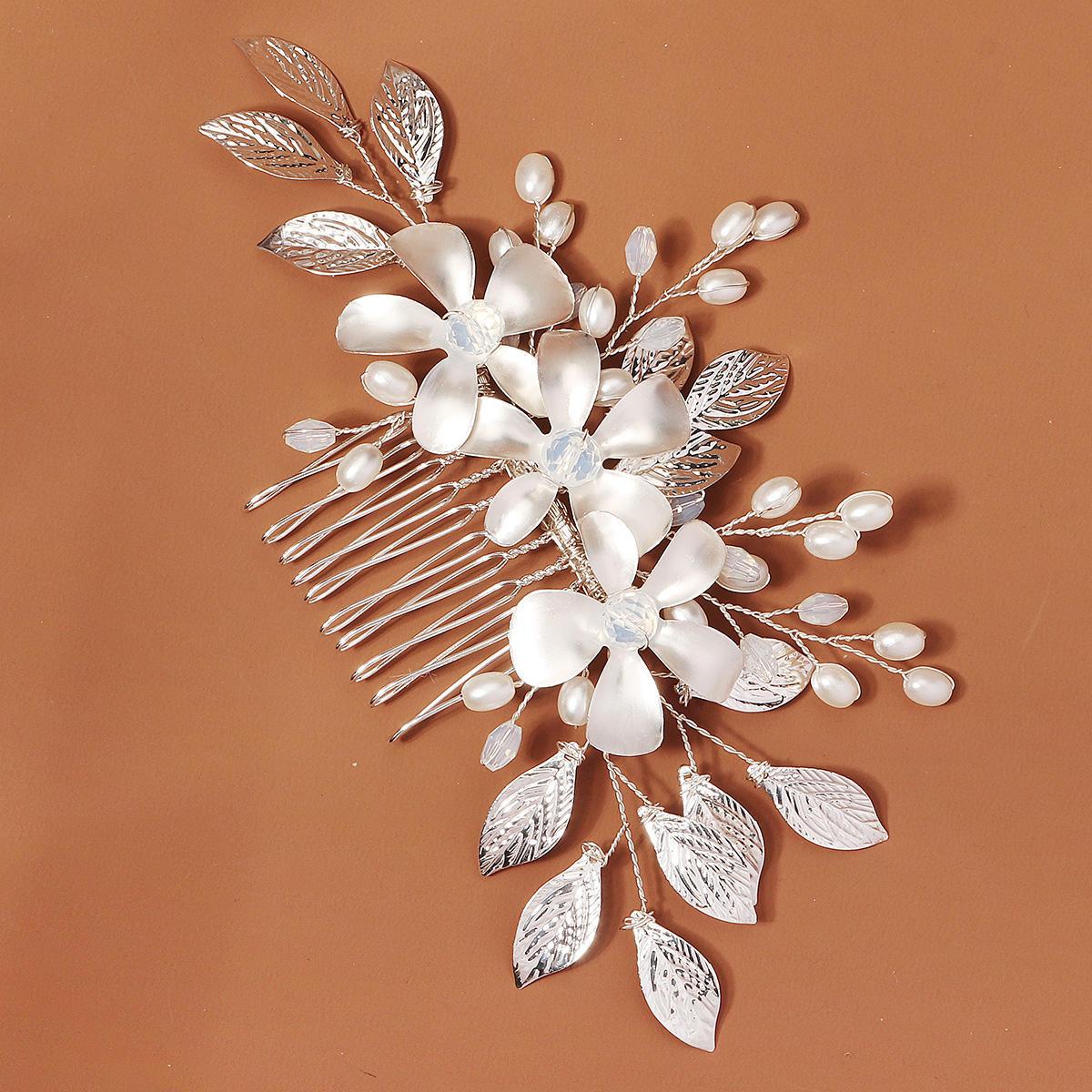 Sliver Luxurious Floral Metal  – Event Suppliers recenzja i cena